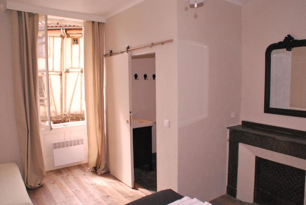 La Maison Au Puits Cordes-sur-Ciel Zimmer foto